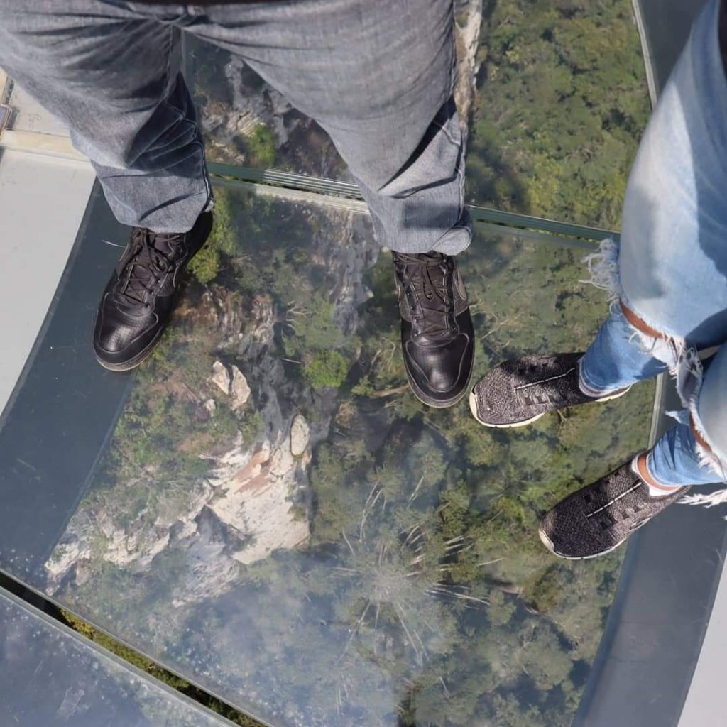 Skyglass é uma plataforma de vidro atrativo da Cidade de Canela Serra Gaúcha