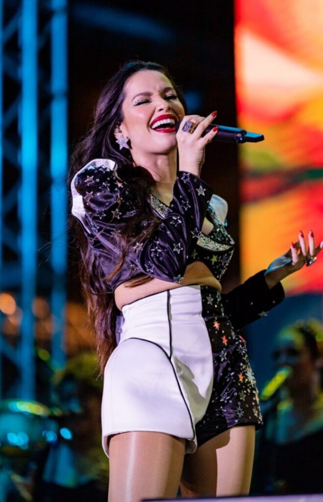 juliette cantando