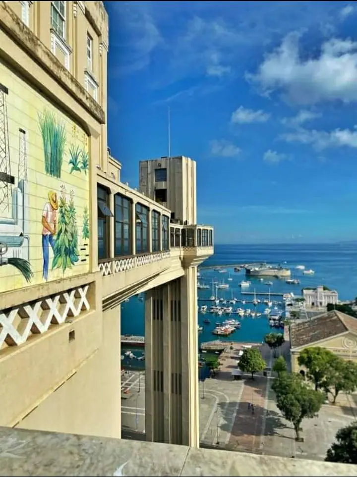 elevador lacerda, Tierry