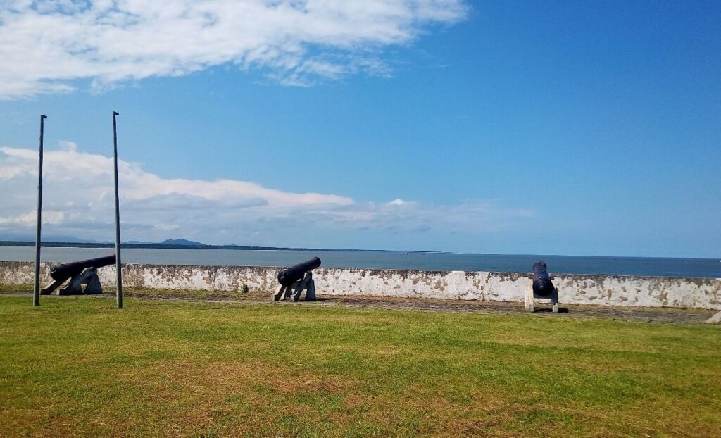 fortaleza nossa senhora dos prazeres ( Ilha do mel)