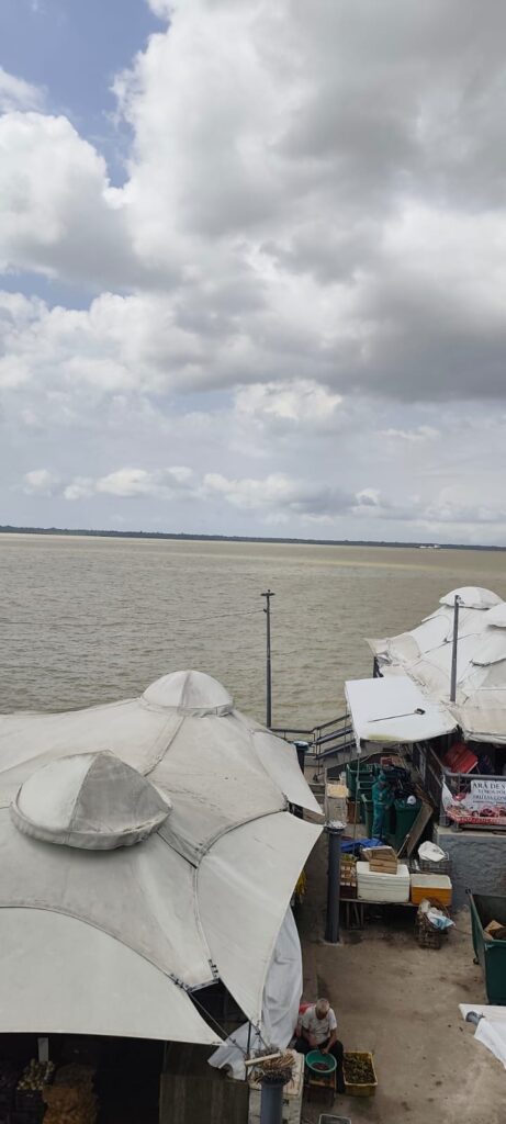 Mercado Ver-o-Peso e o rio Guamá em Belém do Pará, um dos principais pontos turísticos da cidade